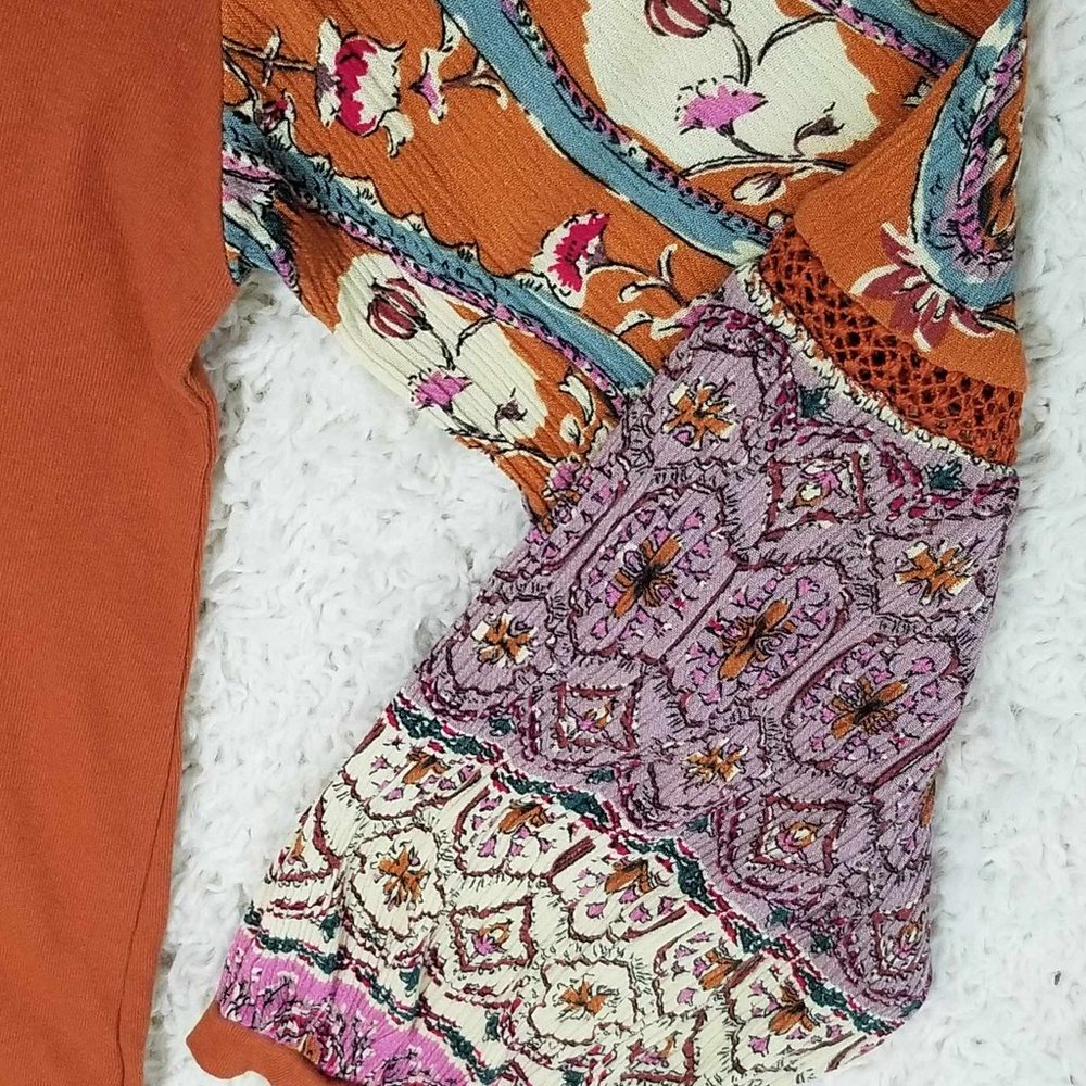 Top. Cinnamon, Cream, Lavender Floral/Multi Print. Cotton Bleu Brand - Picture 8 of 10